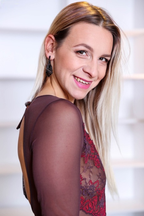 Bianca Ferrero nackt hübsche foto