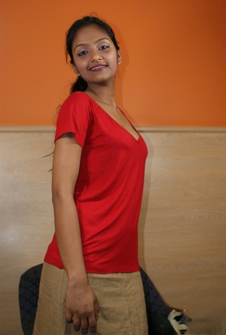 Divya Yogesh hd pornostar galerie