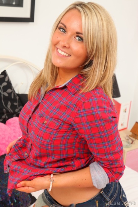 Zoe Alexandra nacktheit galerie